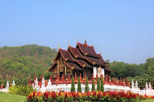 ขอเชิญชมนิทรรศการพระราชพิธีบรมราชาภิเษก  ซึ่งเป็นโบราณราชประเพณีแห่งสยามประเทศ   เพื่อความเป็นพระมหากษัตริย์โดยสมบูรณ์ 